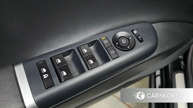 Hyundai Grandeur Hybrid (GN7) 2023 Черный из Кореи, фото 4