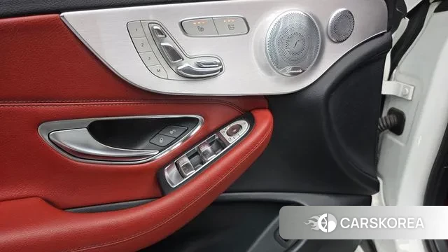 Mercedes-Benz C-Class W205 2019 Белый из Кореи, фото 4