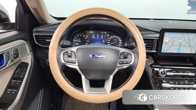 Ford Explorer 6th Generation 2021 Белый из Кореи, фото 4