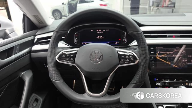 Volkswagen Arteon 2023 Серебристо-серый из Кореи, фото 4