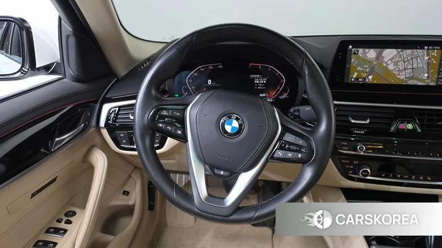 BMW 5 Series (G30) 2019 Белый из Кореи, фото 4