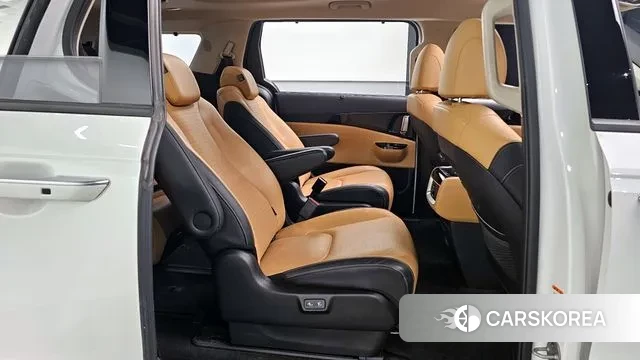 Kia Carnival 4th generation id 3650385 из Кореи 4