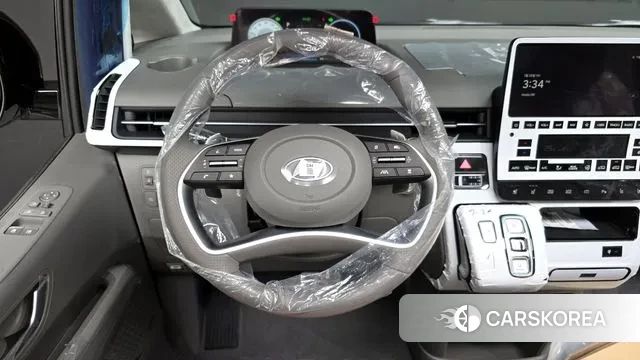 Hyundai Staria 2025 Белый из Кореи, фото 4