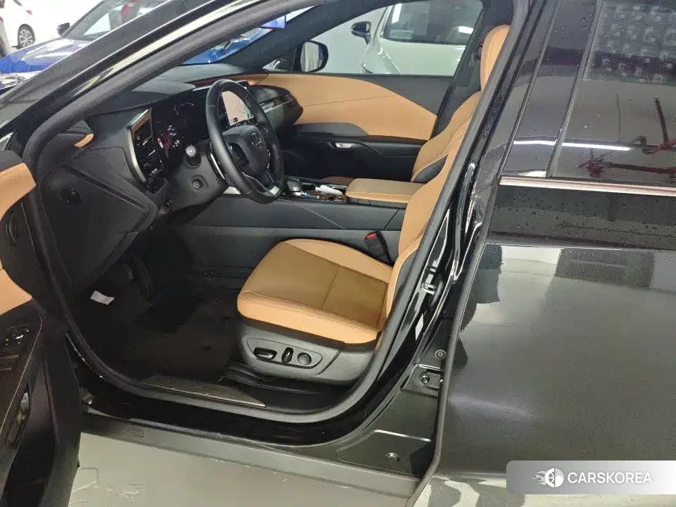 Lexus RX 2025 Черный из Китая, фото 4
