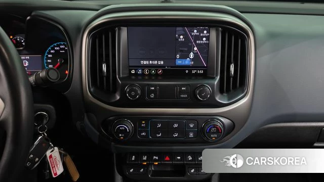 Chevrolet (GM Daewoo) Real New Colorado 2022 Серебристо-серый из Кореи, фото 4
