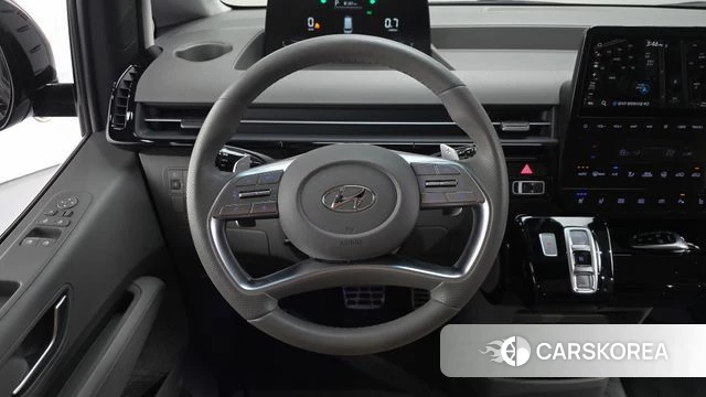 Hyundai Staria 2023 Черный из Кореи, фото 4