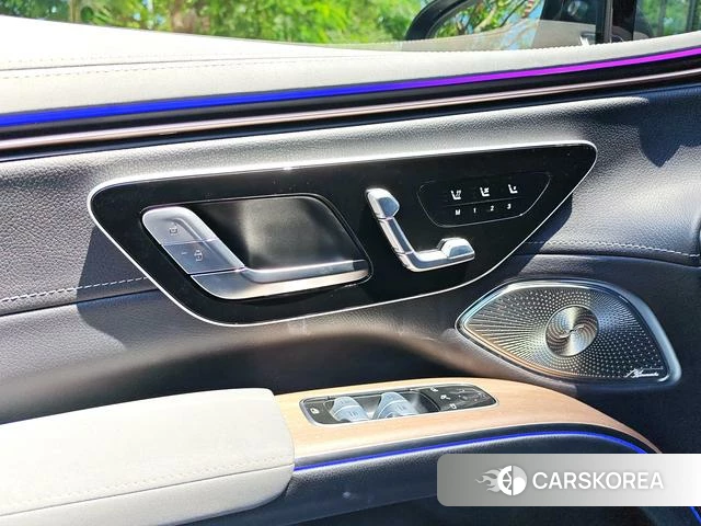 Mercedes-Benz EQS SUV 2024 Черный из Китая, фото 4