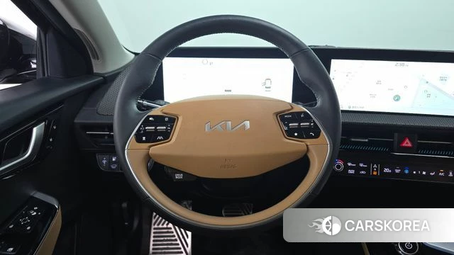 Kia EV6 2023 Черный из Кореи, фото 4