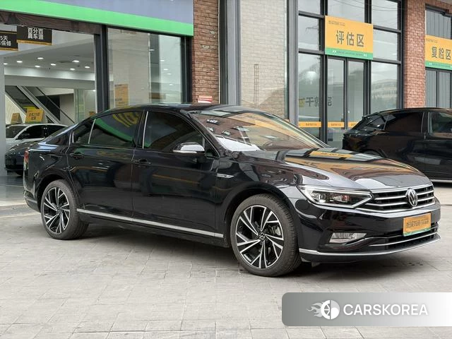 Volkswagen Magotan 2022 Черный из Китая, фото 4