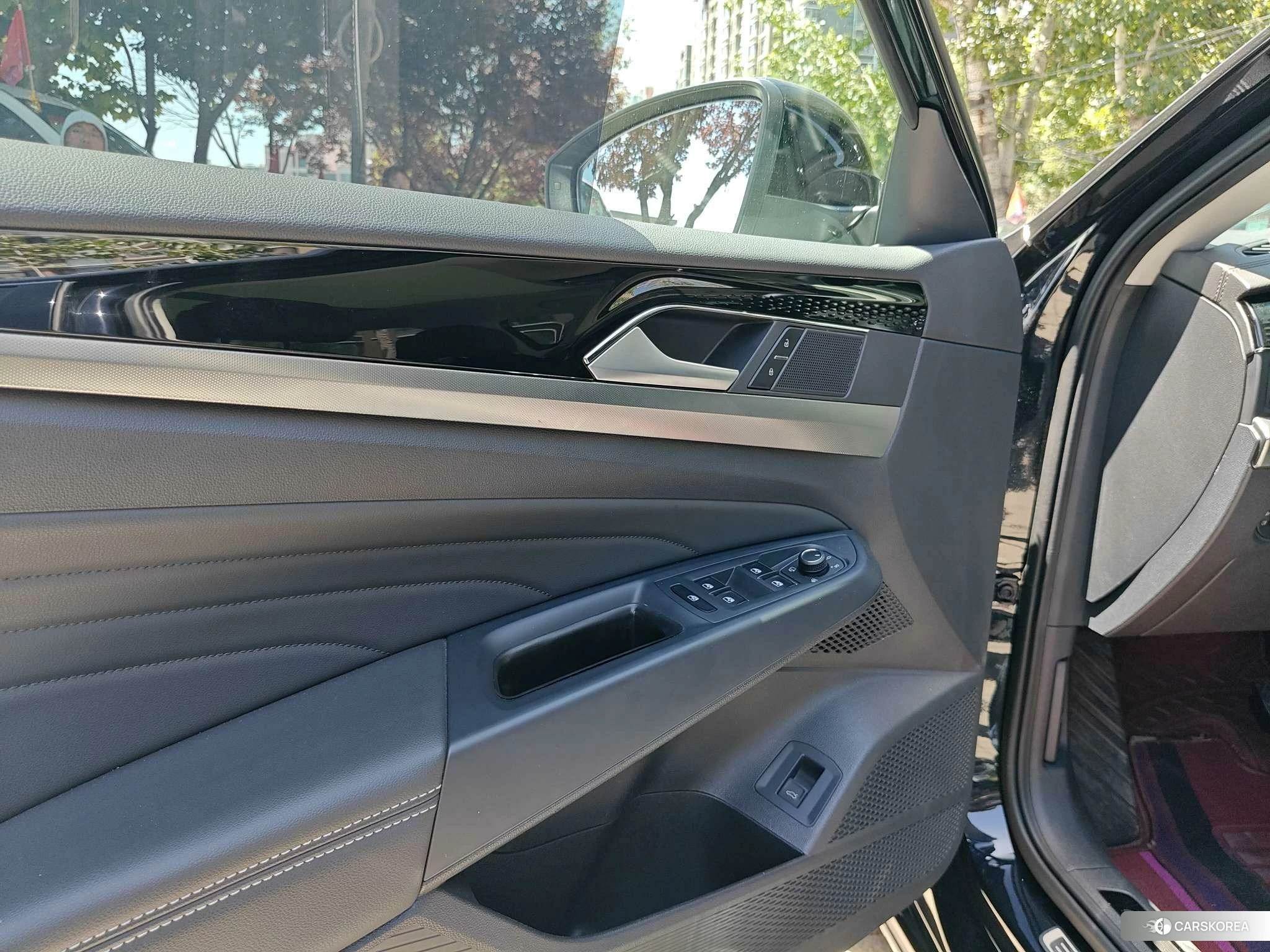 Volkswagen Passat 2024 Черный из Китая, фото 4