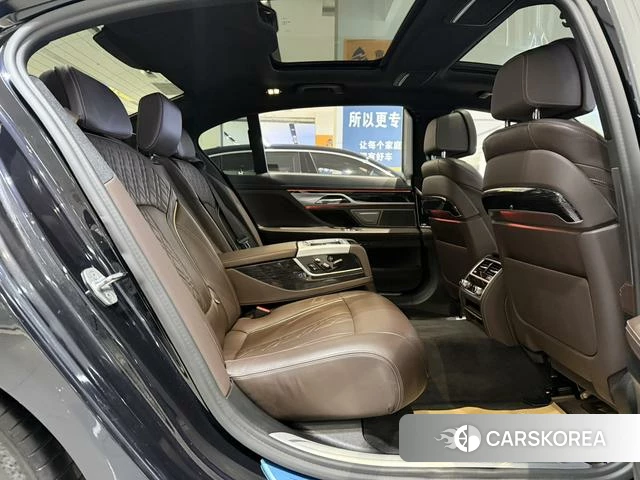 BMW 7 series 2021 Черный из Китая, фото 4