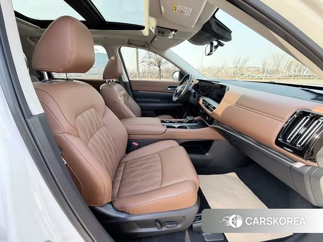 Nissan Exploring the land 2024 Белый из Китая, фото 4