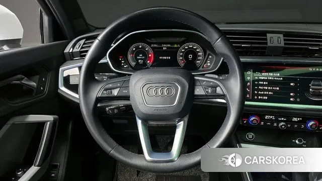 Audi Q3 (F3) 2022 Белый из Кореи, фото 4