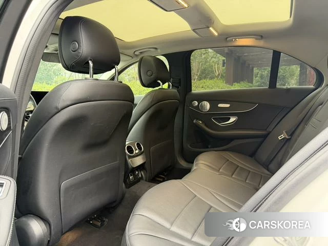 Mercedes-Benz Class C 2021 Белый из Китая, фото 4