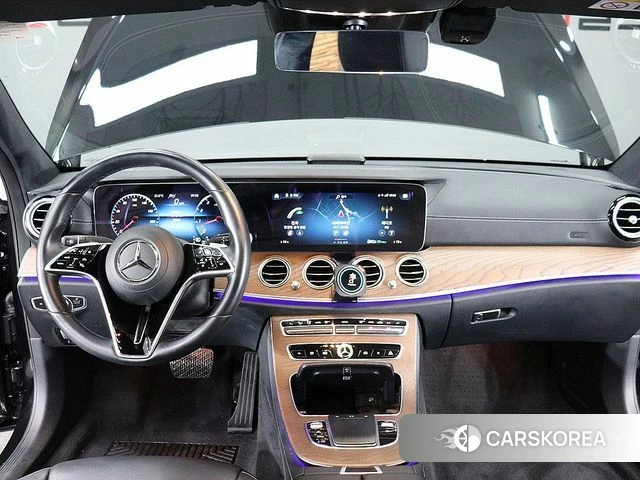 Mercedes-Benz E-Class W213 2021 Черный из Кореи, фото 4