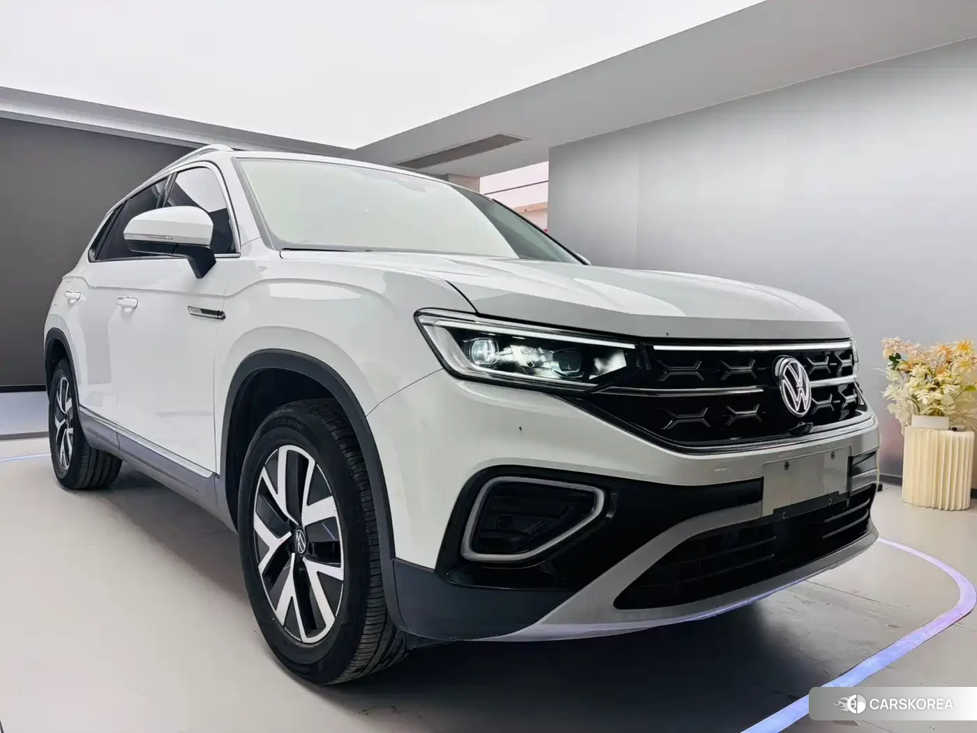 Volkswagen Tayron 2023 Белый из Китая, фото 4