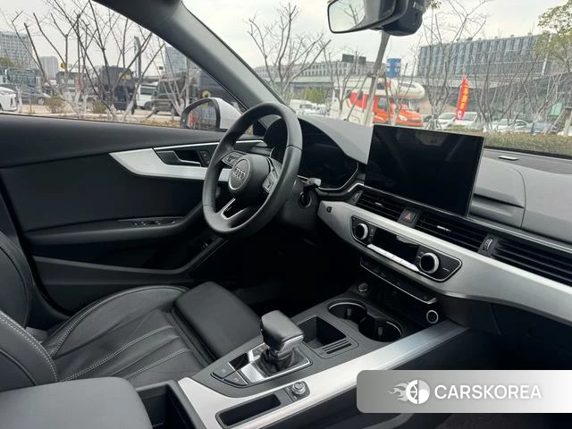 Audi A4L 2022 Белый из Китая, фото 4