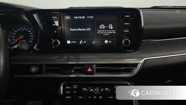 Kia K5 3rd generation 2021 Серый из Кореи, фото 4