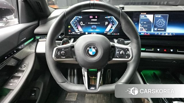 BMW 5 Series (G60) 2024 Серый из Кореи, фото 4