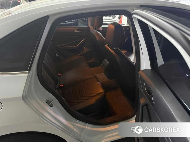 Volkswagen 7th Generation of Jetta 2021 Белый из Кореи, фото 4