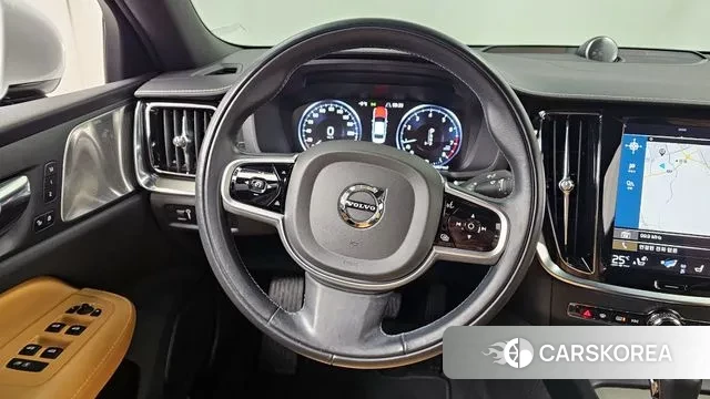 Volvo S60 3rd generation 2020 Белый из Кореи, фото 4