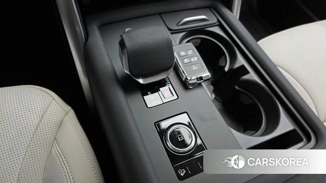 Land Rover Discovery 5 2026 Серый из Кореи, фото 4