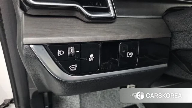 Kia Sportage 5th Generation 2023 Белый из Кореи, фото 4