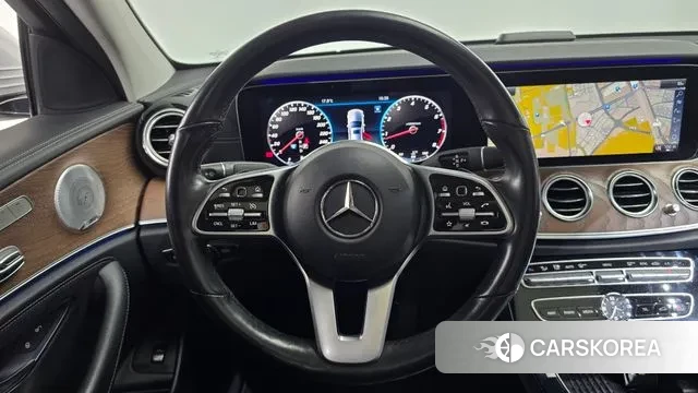 Mercedes-Benz E-Class W213 2019 Серебристо-серый из Кореи, фото 4