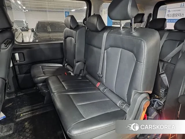 Hyundai Staria 2023 Черный из Кореи, фото 4