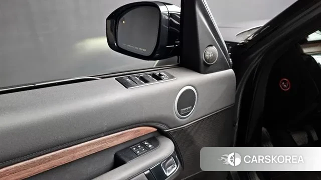 Land Rover Discovery 5 2018 Серый из Кореи, фото 4