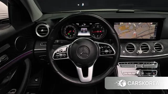 Mercedes-Benz E-Class W213 2019 Белый из Кореи, фото 4