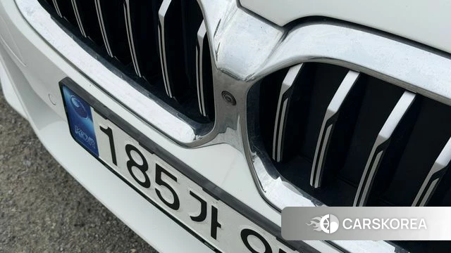 BMW 5 Series (G30) 2023 Белый из Кореи, фото 4