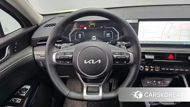 Kia The New K5 3rd generation 2025 Серебристо-серый из Кореи, фото 4