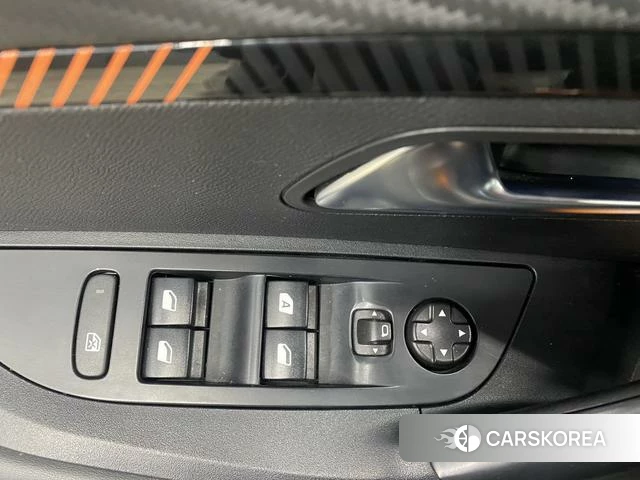 Peugeot 2008 2025 Желтый из Китая, фото 4