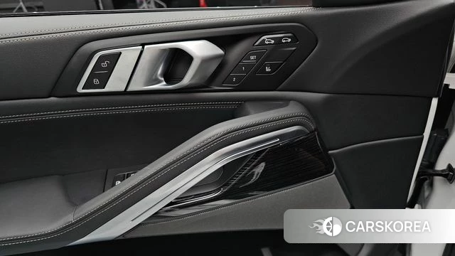BMW X6 (G06) 2024 Белый из Кореи, фото 4