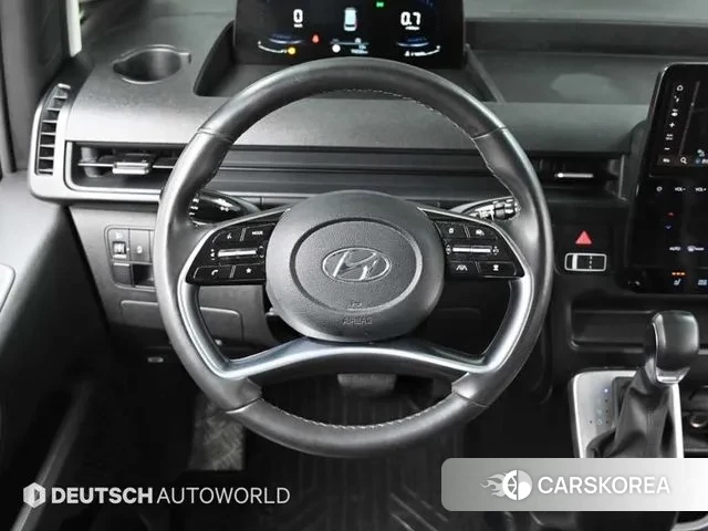 Hyundai Staria 2022 Белый из Кореи, фото 4