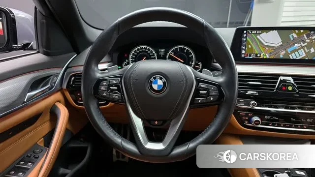 BMW 5 Series (G30) 2018 Серый из Кореи, фото 4