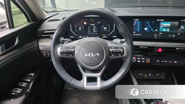 Kia The New K5 3rd generation 2024 Белый из Кореи, фото 4