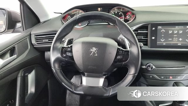 Peugeot 308 second generation 2018 Серый из Кореи, фото 4