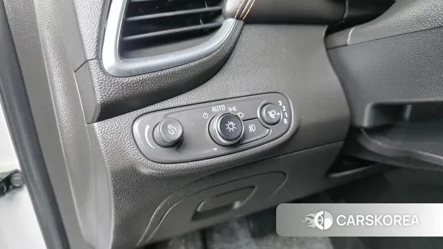 Chevrolet (GM Daewoo) The New Trax 2019 Белый из Кореи, фото 4