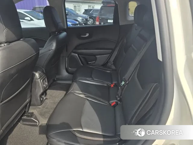 Jeep Compass 2nd Generation 2018 Белый из Кореи, фото 4
