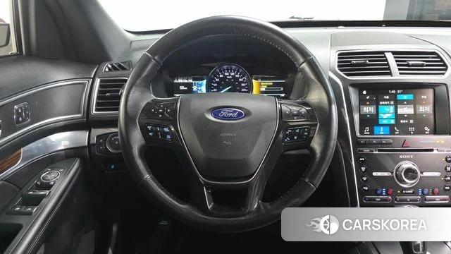 Ford Explorer 2018 Красный из Кореи, фото 4