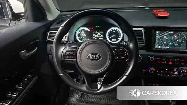 Kia Niro 2018 Белый из Кореи, фото 4