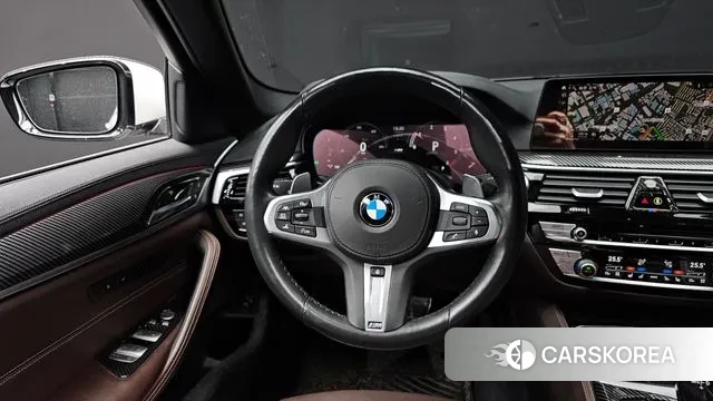 BMW 5 Series (G30) 2019 Белый из Кореи, фото 4