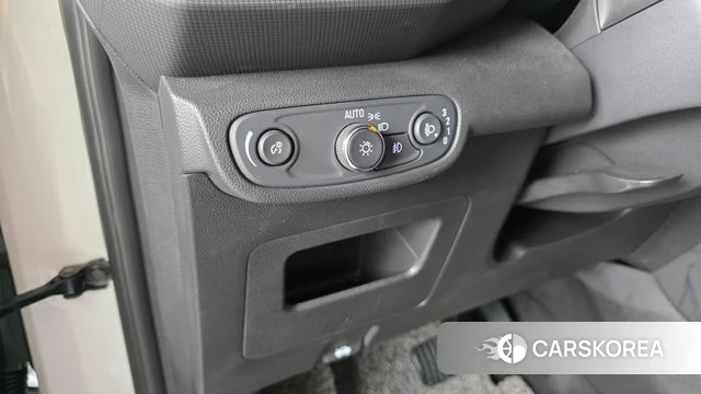 Chevrolet (GM Daewoo) Trailblazer 2020 Белый из Кореи, фото 4
