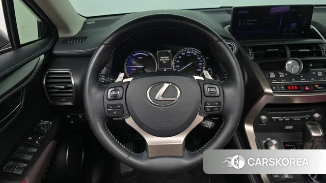 Lexus NX300h 2019 Серебристо-серый из Кореи, фото 4