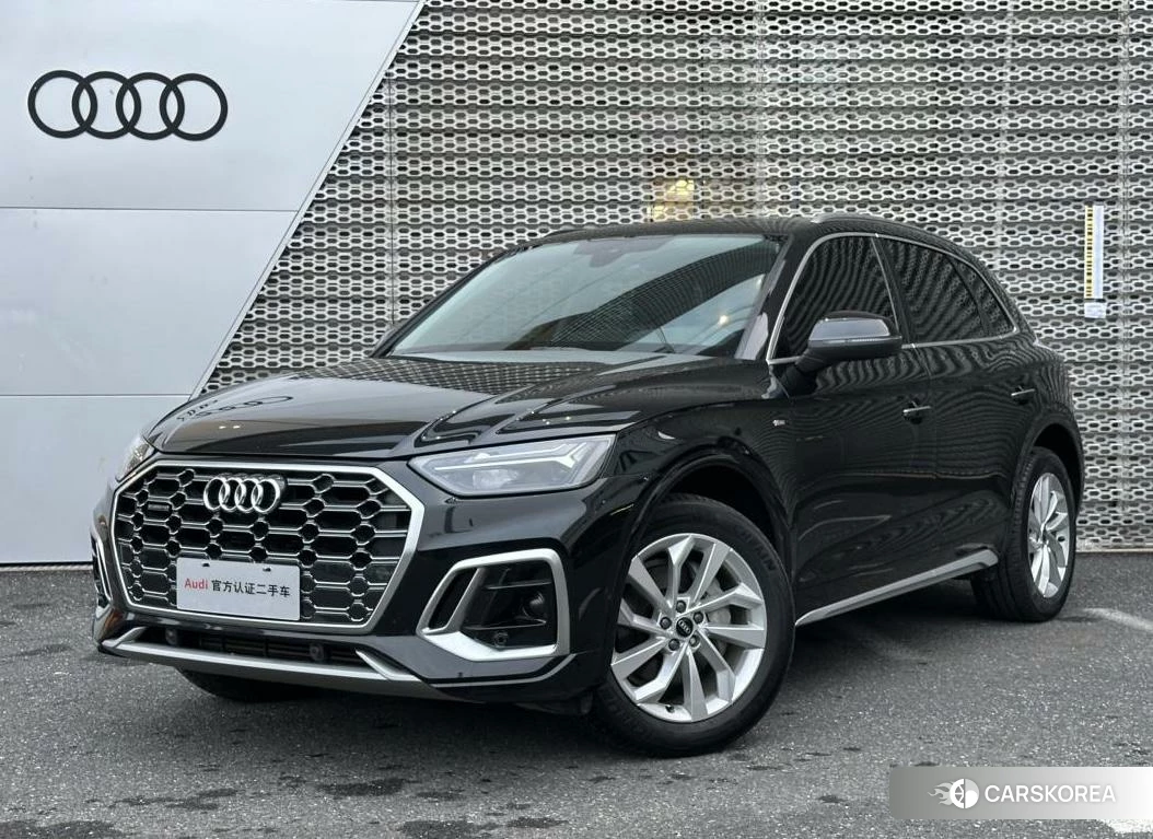 Audi Q5L 2021 Черный из Китая, фото 4