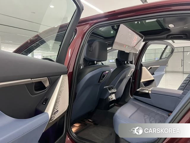 BMW i5 2024 Красный из Китая, фото 4