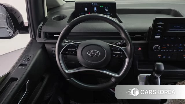 Hyundai Staria 2022 Серебристо-серый из Кореи, фото 4