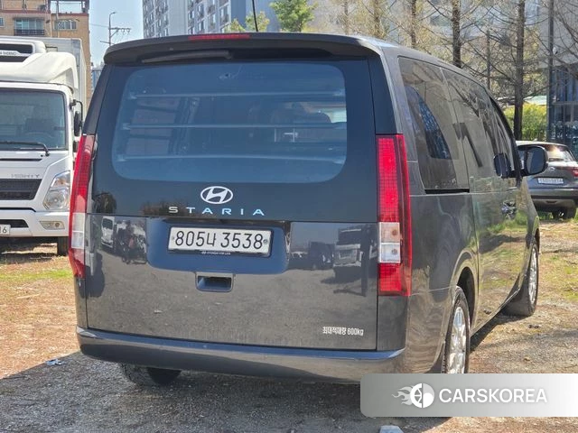 Hyundai Staria 2022 Серый из Кореи, фото 4